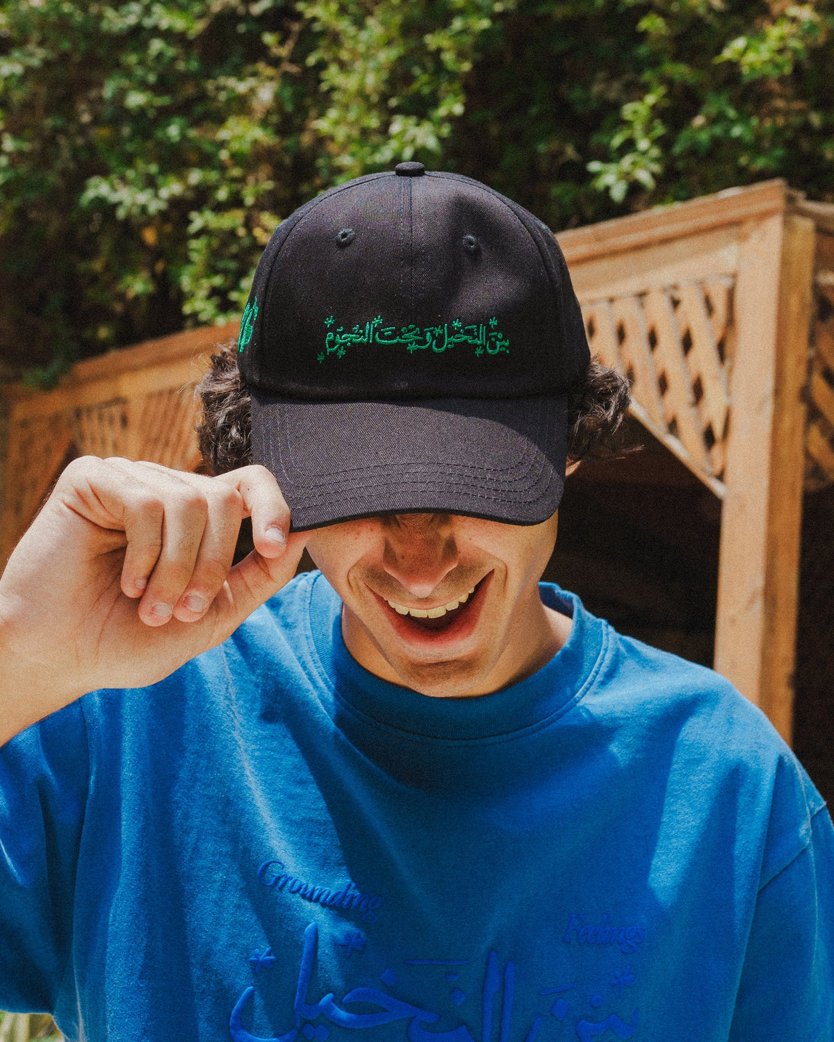 Caps